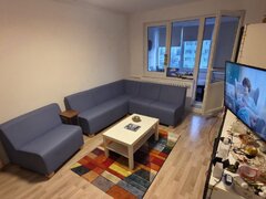 Titan - Strada Jean Steriadi